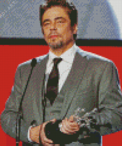Benicio del Toro Diamond Painting