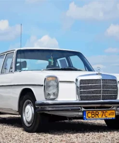 Mercedes Benz W114 Diamond Painting